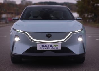 2026 m. „Mazda CX-6e“ testas: japoniška markė, bet technologijos svetimos